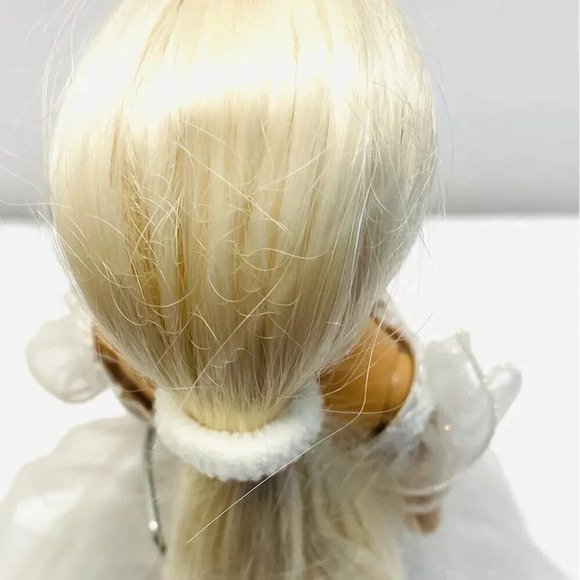 MATTEL BARBIE Doll Blond Hair Battery Operated White Wedding Gown Dress 12"Tall - Picture 4 of 13